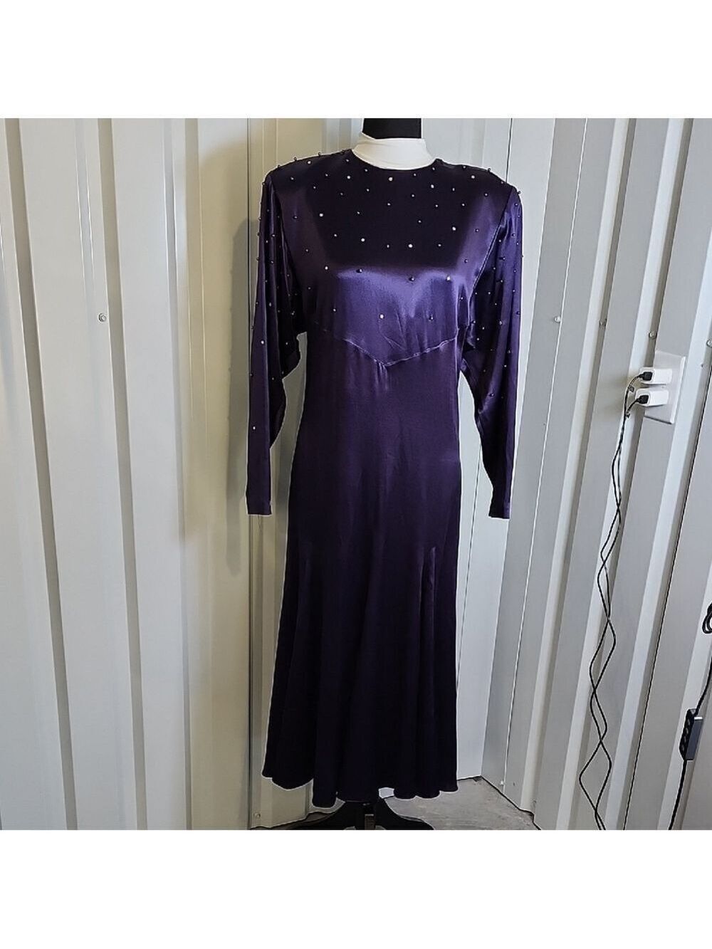 A.J. Bari Sakowitz Vintage Deep Blue Long Sleeve Satin Dress Size 12 Open Back